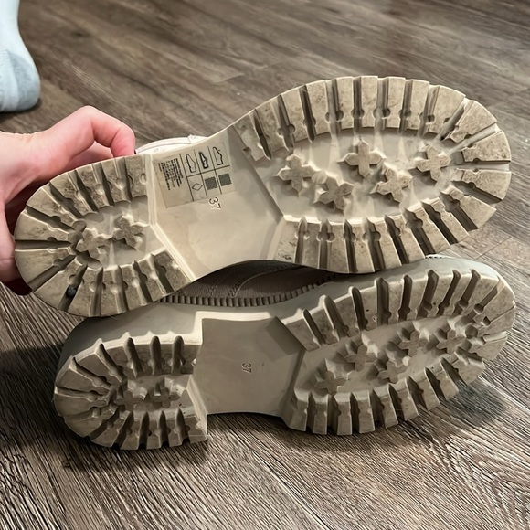 H&M chunky boot, Canvas material, Women’s size 6/7 - Picture 7 of 7